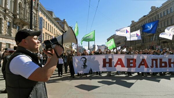 Андрей Пивоваров на акции в поддержку Алексея Навального в Петербурге. Архивное фото Андрей Пивоваров на акции в поддержку Алексея Навального в Петербурге. Архивное фото