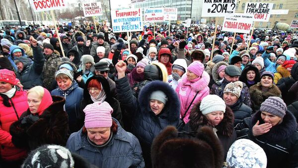 Митинг против закрытия Гусинобродского рынка в Новосибирске, архивное фото Митинг против закрытия Гусинобродского рынка в Новосибирске, архивное фото