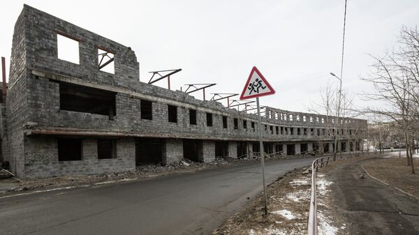 Обрушившая постройка из шлакоблоков на улице Сабанеева во Владивостоке Обрушившая постройка из шлакоблоков на улице Сабанеева во Владивостоке