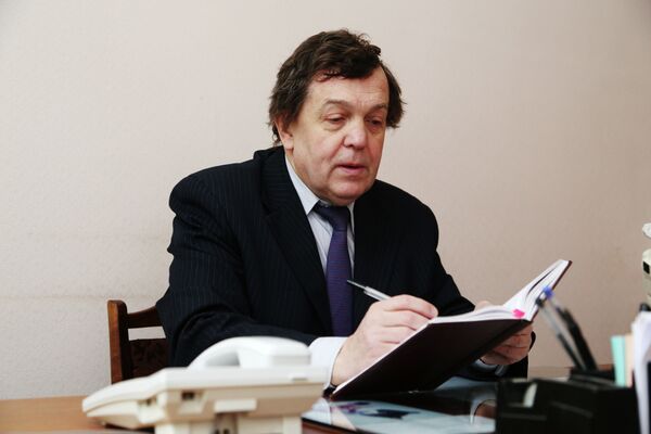 Профессор Самарского госуниверситета Юрий Смирнов Профессор Самарского госуниверситета Юрий Смирнов