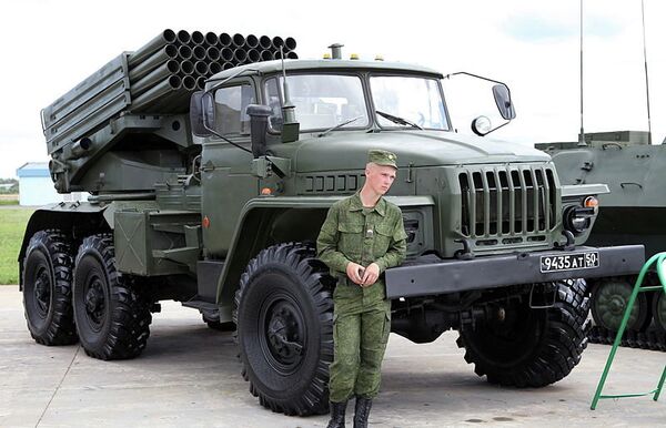 Боевая машина 2Б17-1 из состава опытной партии РСЗО Торнадо-Г на выставке Технологии в машиностроении-2012 Боевая машина 2Б17-1 из состава опытной партии РСЗО Торнадо-Г на выставке Технологии в машиностроении-2012