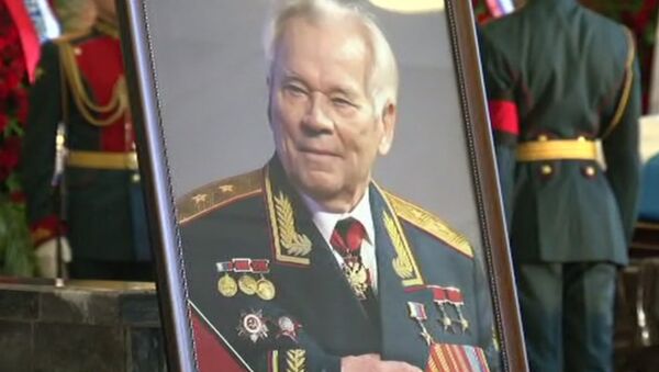 Прощание с Калашниковым в Подмосковье: почетный караул и траурные марши Прощание с Калашниковым в Подмосковье: почетный караул и траурные марши
