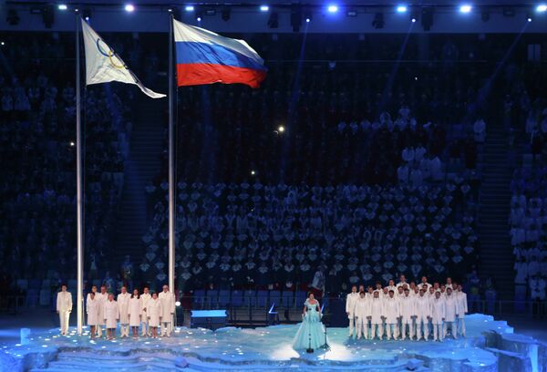 Оперная певица Анна Нетребко исполнила Олимпийский гимн. Оперная певица Анна Нетребко исполнила Олимпийский гимн.