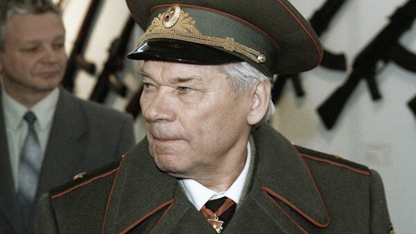 Конструктор Михаил Калашников Конструктор Михаил Калашников