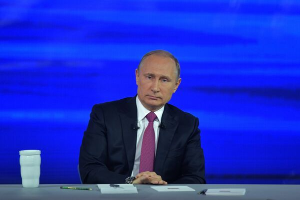 Прямая линия с президентом РФ В. Путиным Прямая линия с президентом РФ В. Путиным