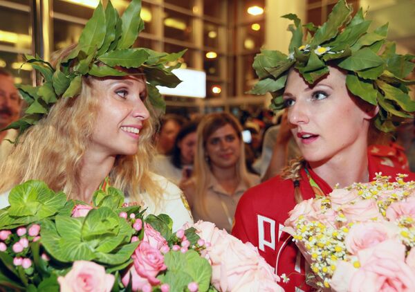 Светлана Ромашина (справа) и Наталья Ищенко Светлана Ромашина (справа) и Наталья Ищенко