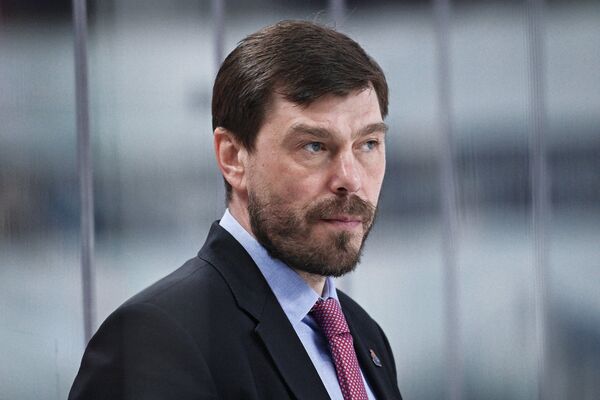 Главный тренер ХК Локомотив Алексей Кудашов Главный тренер ХК Локомотив Алексей Кудашов