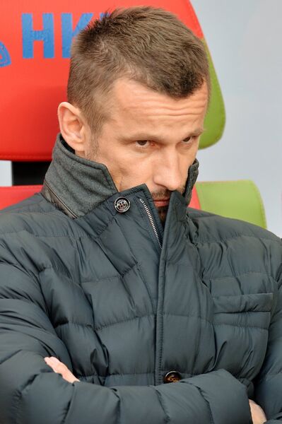 Главный тренер Уфы Сергей Семак Главный тренер Уфы Сергей Семак