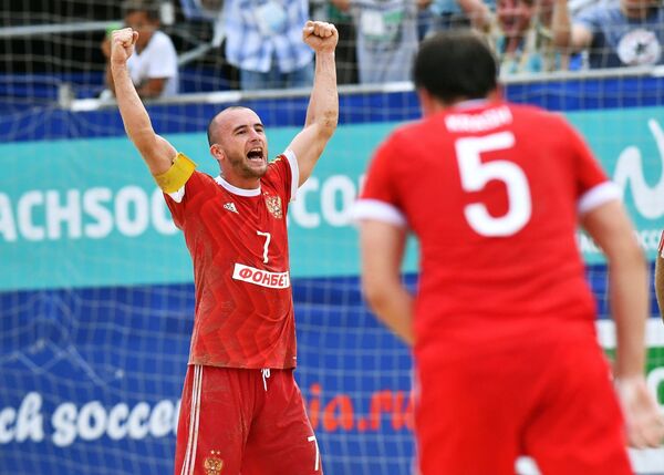Игроки сборной России Антон Шкарин (слева) и Юрий Крашенинников Игроки сборной России Антон Шкарин (слева) и Юрий Крашенинников
