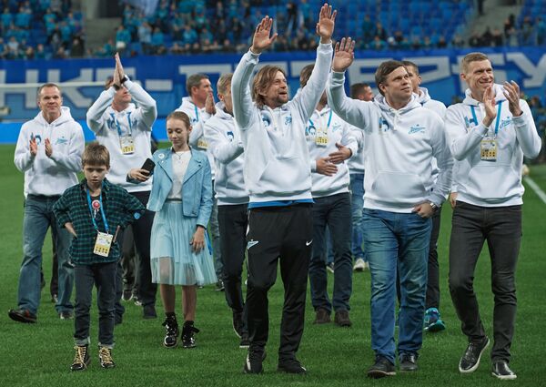 Футболисты ФК Зенит, выигравшие чемпионат России по футболу сезона 2007 года Футболисты ФК Зенит, выигравшие чемпионат России по футболу сезона 2007 года