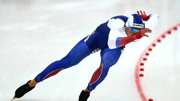 Мурашов победил на дистанции 500 м на Кубке Союза конькобежцев России