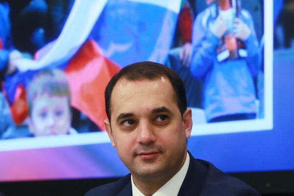 Президент Ассоциации мини-футбола России Эмиль Алиев Президент Ассоциации мини-футбола России Эмиль Алиев