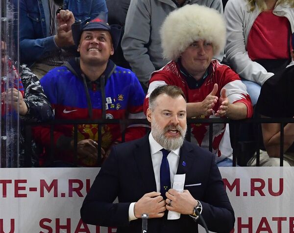 Главный тренер сборной Швеции Рикард Грёнборг Главный тренер сборной Швеции Рикард Грёнборг