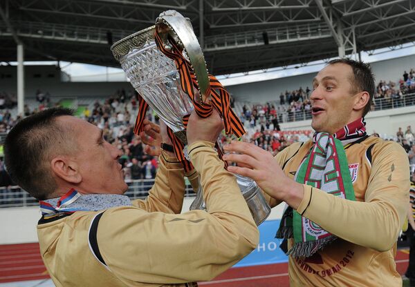 Сергей Рыжиков (справа) Сергей Рыжиков (справа)