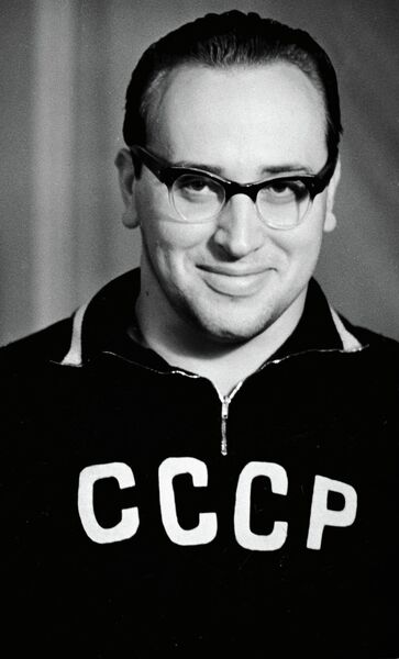Юрий Власов Юрий Власов