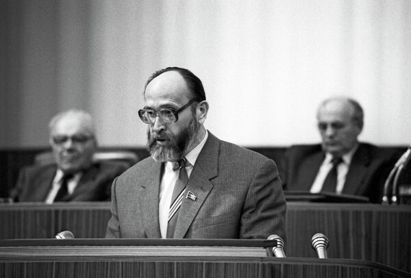 Юрий Власов Юрий Власов
