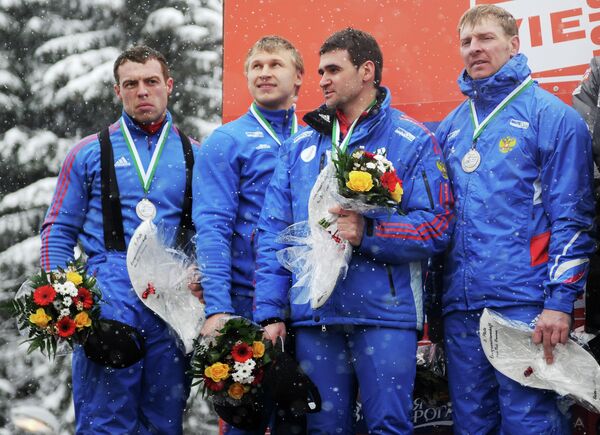 Бобслеист Николай Хренков с партнерами по сборной Бобслеист Николай Хренков с партнерами по сборной