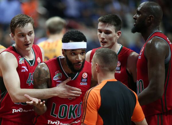 Игроки БК Локомотив-Кубань Райан Брокхофф и Малькольм Дилэйни (слева направо) Игроки БК Локомотив-Кубань Райан Брокхофф и Малькольм Дилэйни (слева направо)